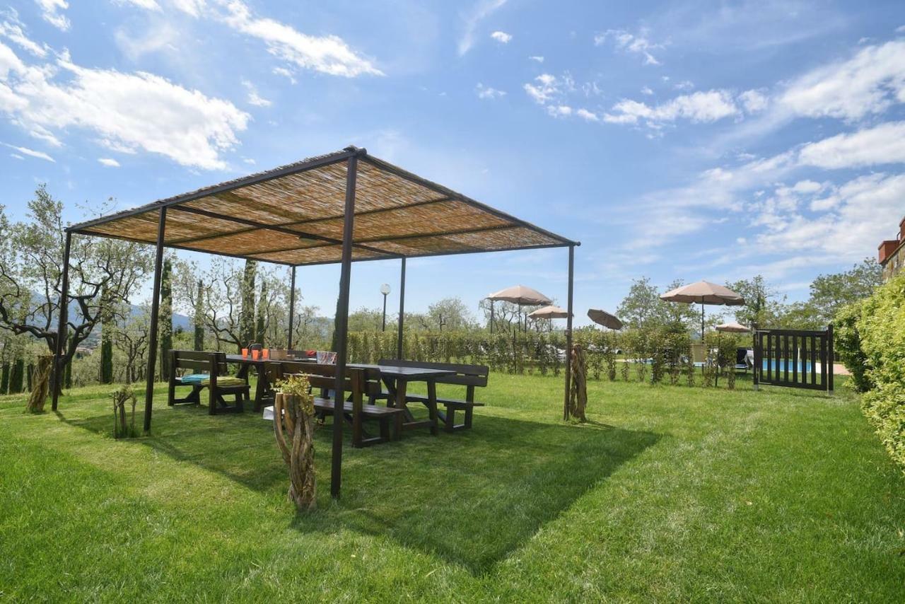 Ampio Completamente Rinnovato Con Vista E Piscina *